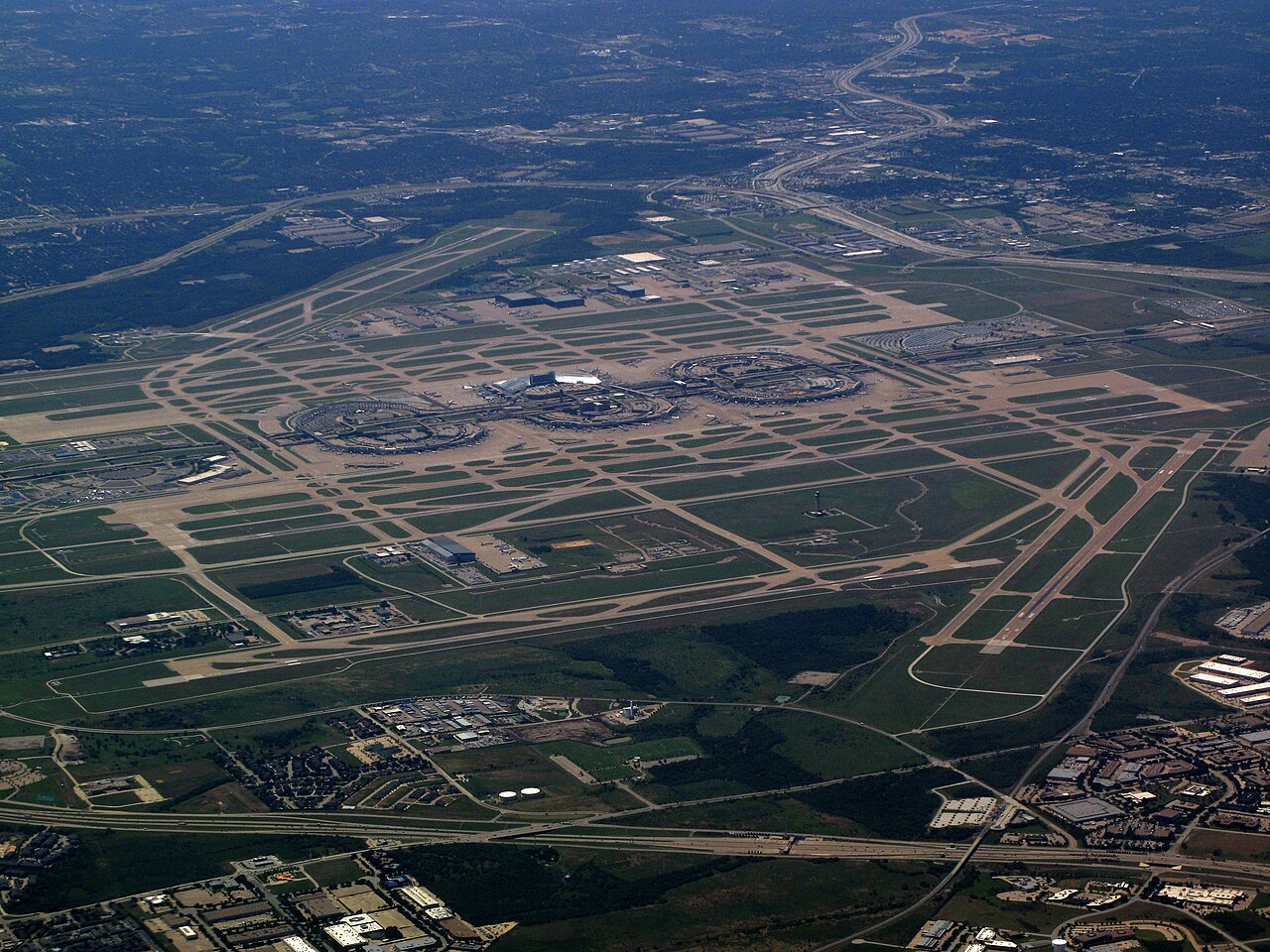 DFW airport exterior